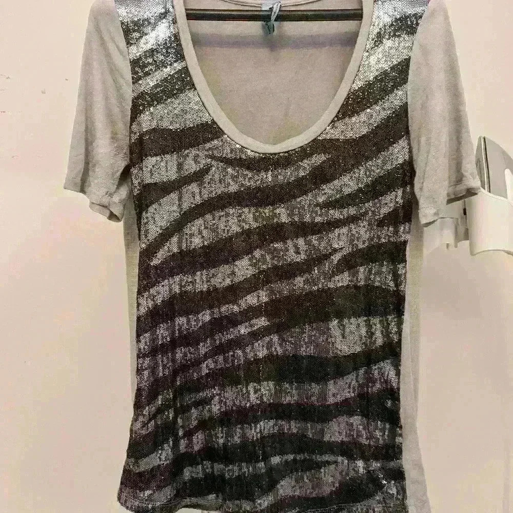 Marciano Gray and Black Short Sleeve Tee